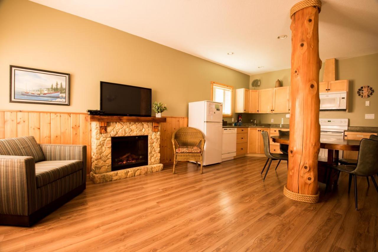 Cabins West Ucluelet Dış mekan fotoğraf